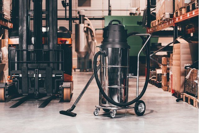 Warehouse Regular Cleaning Services
